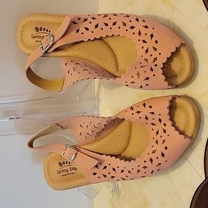 Spring Step peach cut out sandals size 39 (US 8)